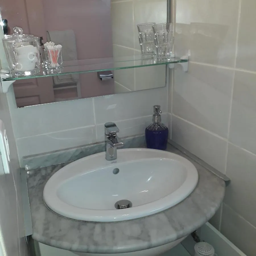 Vents D'Anges Bed & Breakfast Sainte-Cecile-les-Vignes 4*,